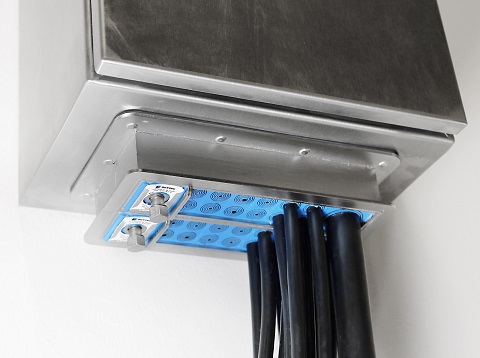 HD 32 in cabinet